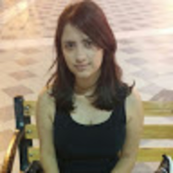 Meet your Posher, Danielle - Picture 1 of 1